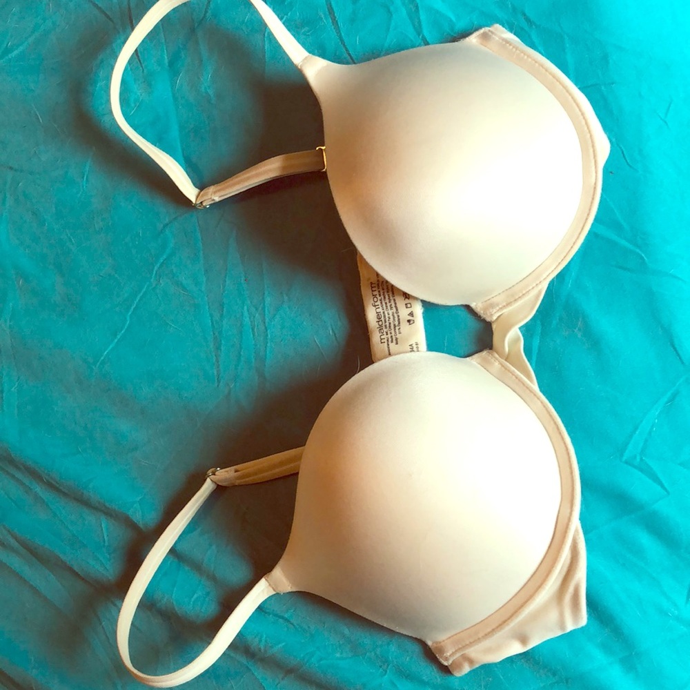 Maidenform white push-up bra 34A adds 2 cups